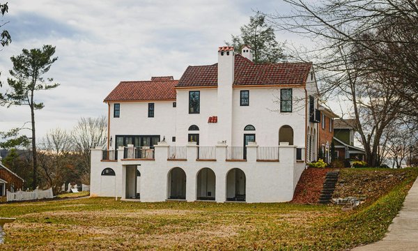 Jardinage : les avantages avec une pelouse naturelle