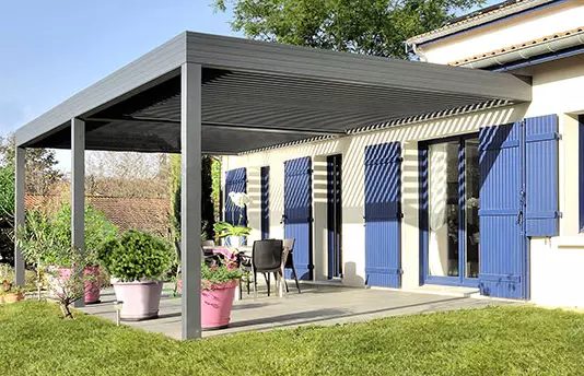Comment dénicher une belle pergola bioclimatique à un prix abordable ?