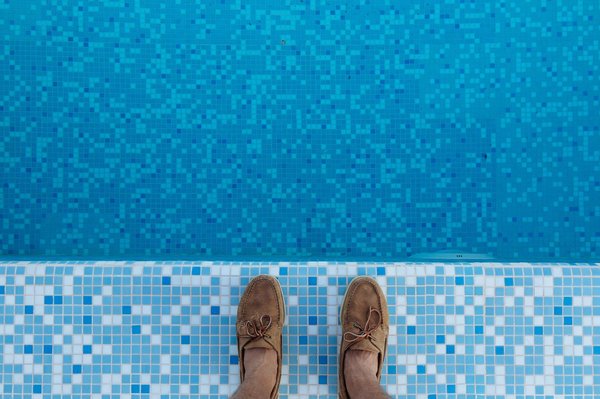Les tendances en matière de revêtement de piscine pour un look moderne