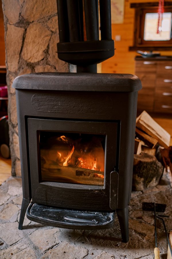 Les avantages d'une cuisinière à bois dans votre cuisine